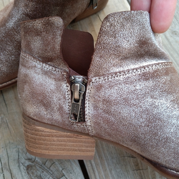 🆕Seychelles | Metallic Silver Brown Leather Ankle Booties Women's Size 6 - Picture 4 of 12